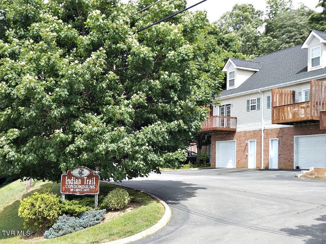 Primary Photo - 308 Car-Mol Dr