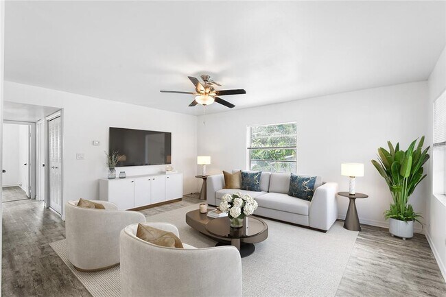 Building Photo - 2865 51st St S