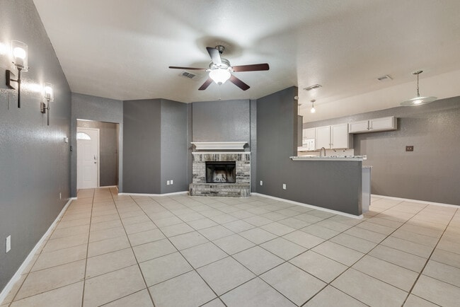 Building Photo - 116 Kensington Ct