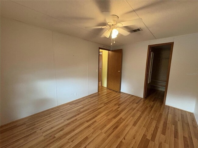 Building Photo - 616 Klickety Klak Ln