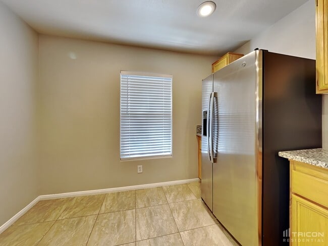 Building Photo - 8974 Spring Peeper Ave
