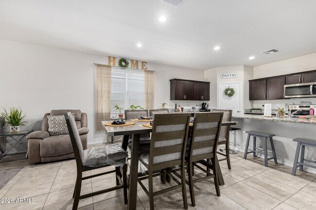 Building Photo - 24456 W Hacienda Ave