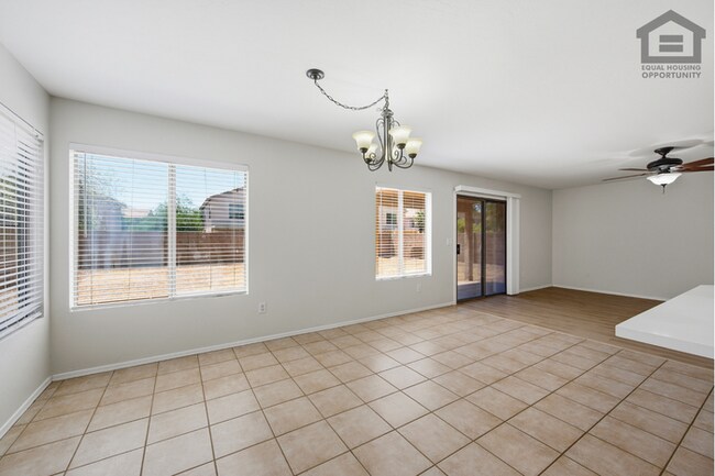Building Photo - 4Bed + OFFICE + LOFT in Peoria! Ready for Immediate Move-In! -- FULLY REMODELED!