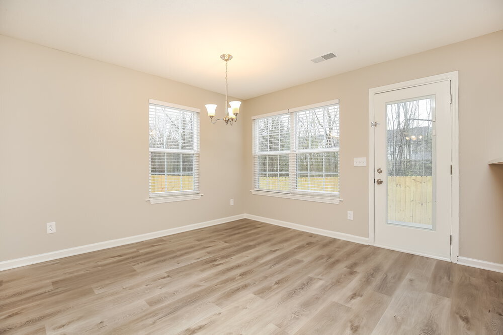 Building Photo - 141 Lyndhurst Dr