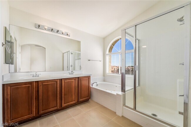 Building Photo - 9372 Glendora Valley St