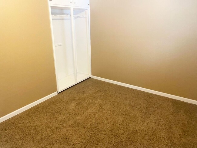 Building Photo - 3-Bedroom 1-Bath Single-Family Home With 1...