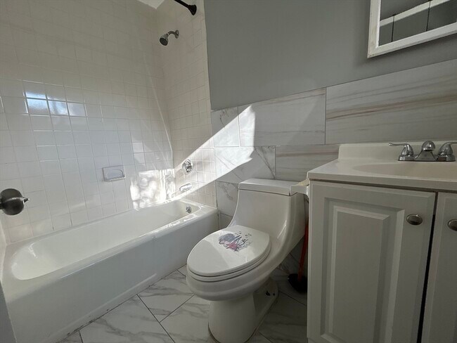 Building Photo - 55-57 Union St