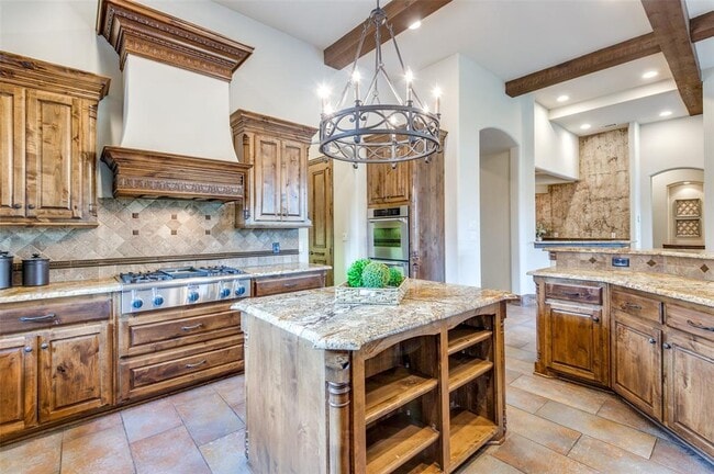 Building Photo - 2613 Round Table Blvd