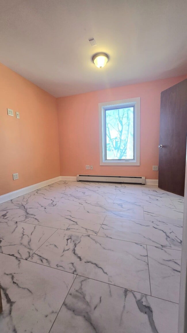 Building Photo - 106 Madison Ave