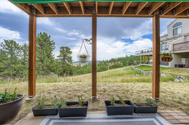 Building Photo - 776 Chimney Creek Dr