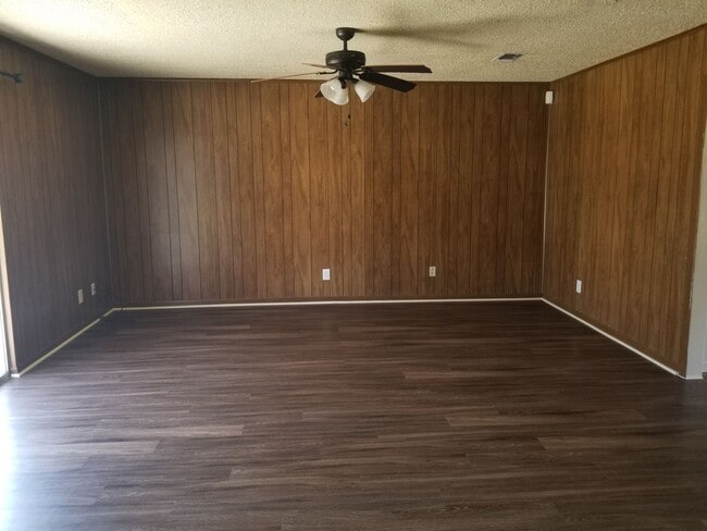 Building Photo - North Killeen