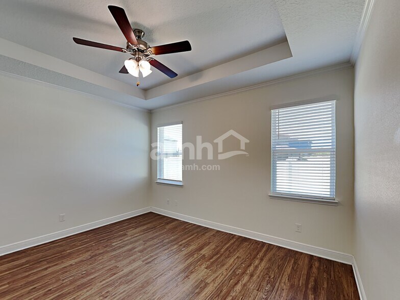 Building Photo - 1306 Celery Ave