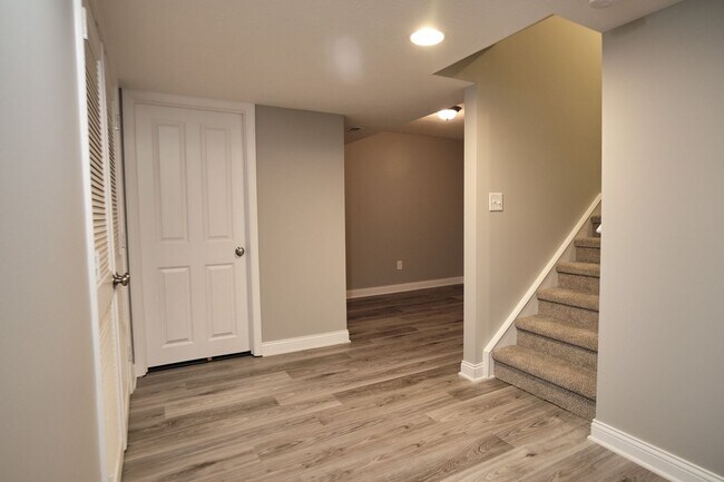 Building Photo - 4BDRM, 2.5 BA with finished basement in Westminster