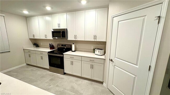 Building Photo - 5615 Newcastle Ct