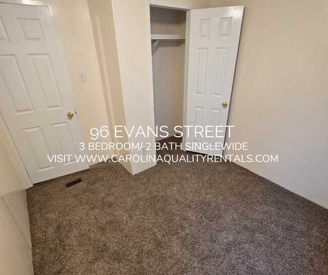 Building Photo - 96 Evans St