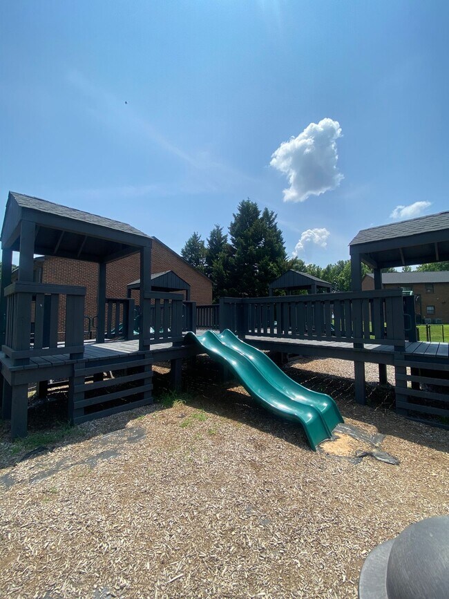 Building Photo - August Specials: Application Fee & Admin WAIVED all month long!
