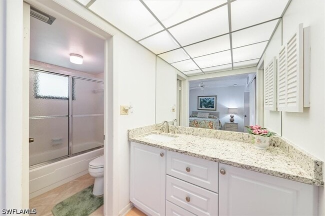 Building Photo - 788 Park Shore Dr