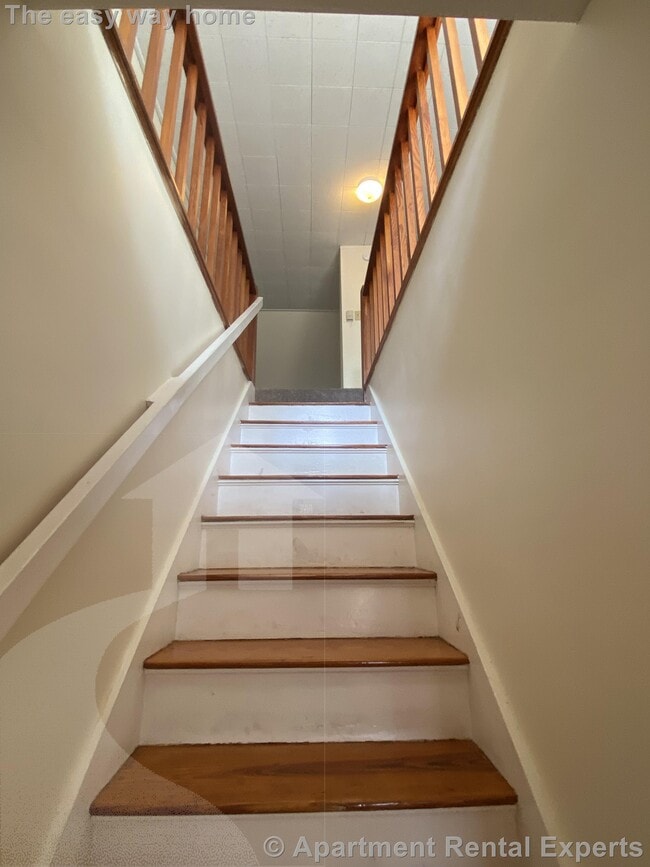 Building Photo - 42 Wilson Ave