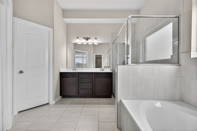 Building Photo - 21343 Cypress Live Oak Dr