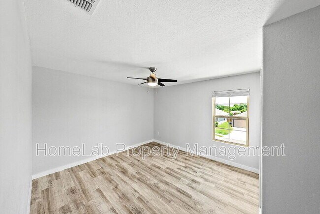 Building Photo - 5410 Coral Valley