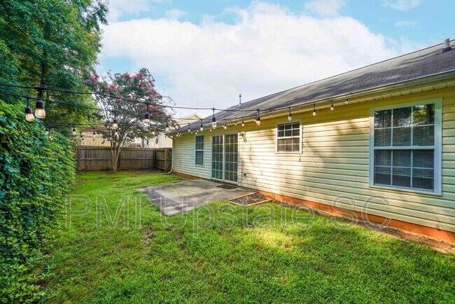 Building Photo - 1901 Country Apple Ct