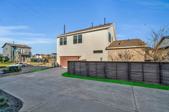 Building Photo - 3244 Loam Ln