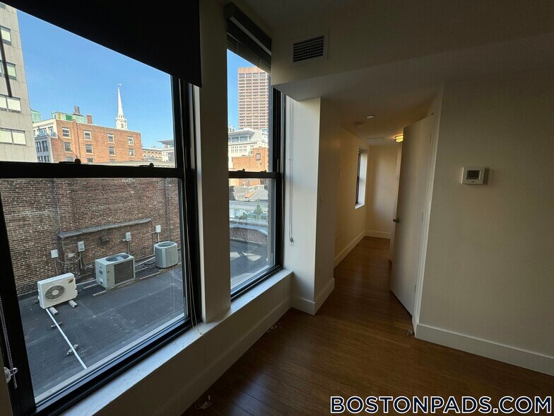 Building Photo - 8 Winter Pl