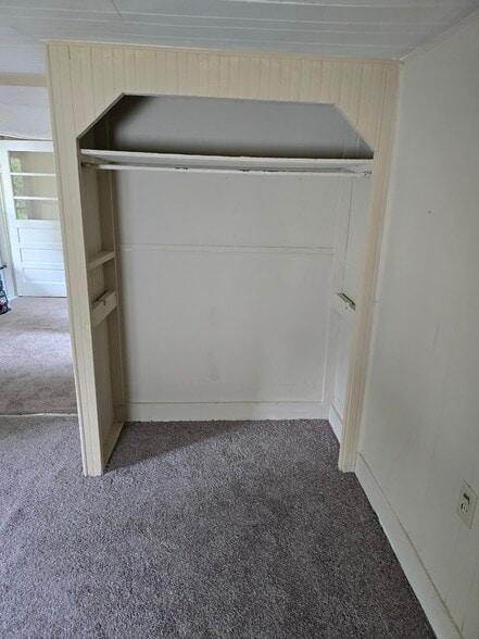 Building Photo - 1737 Sunset Ave