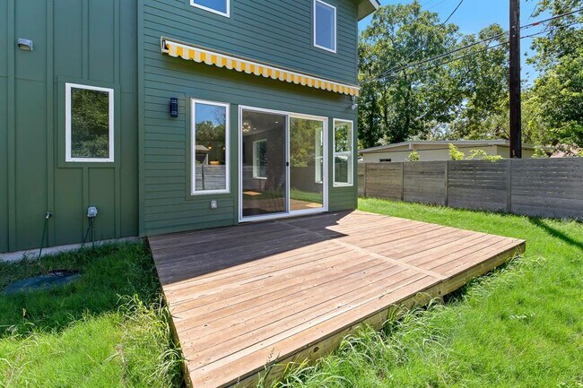 Building Photo - 7603 Creston Ln