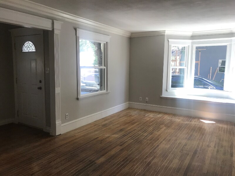 Building Photo - 525 N 300 E