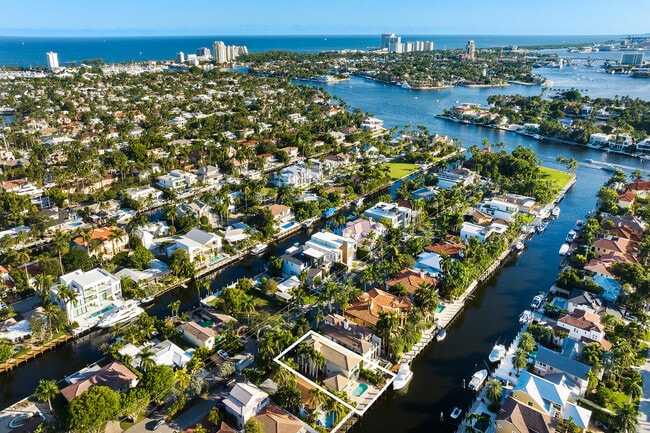 Building Photo - 413 Coconut Isle Dr