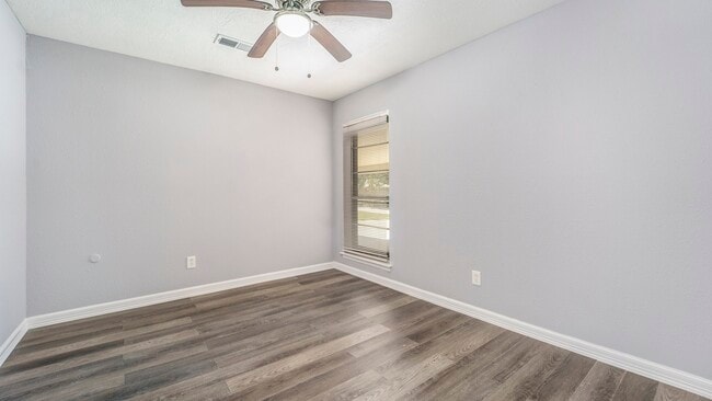 Building Photo - 3008 Columbia St