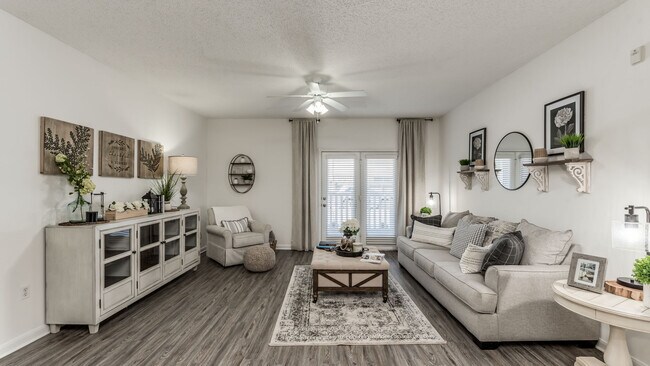 Building Photo - Luxury Living in Spring! 2/2 Apt ~