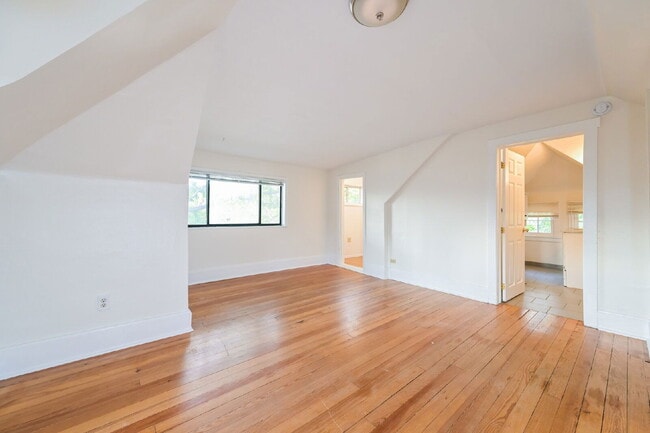 Building Photo - 1650 N Gaylord St