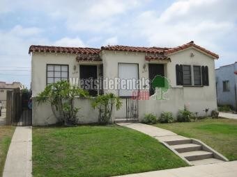 Building Photo - 2034 W 68th St