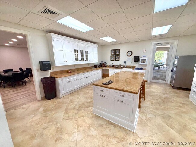 Building Photo - 8000 Carnoustie Pl