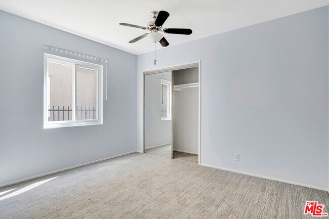 Building Photo - 176 W Elmwood Ave