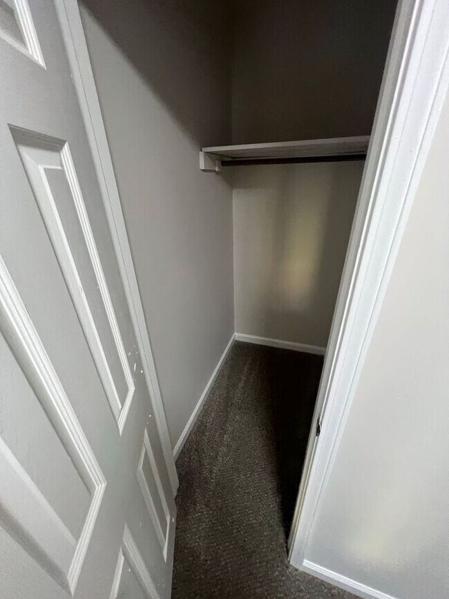 Building Photo - 2 bedroom 2.5 bath in the Lawrenceville area!