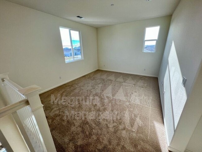 Building Photo - 31310 Reserve Dr