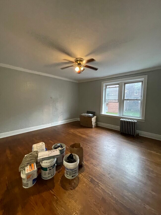404 Union Ave 105 - 390 Union Ave