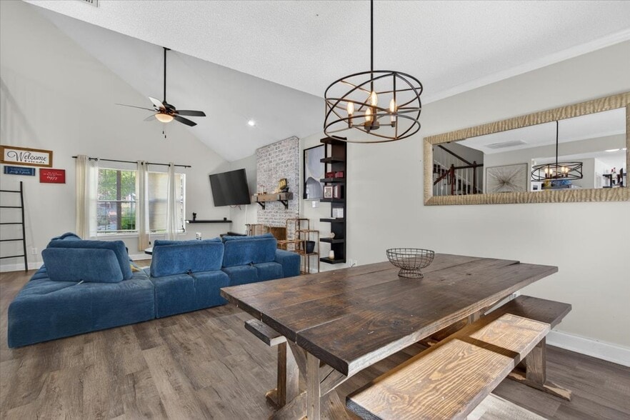Building Photo - 5124 Rosemede Dr
