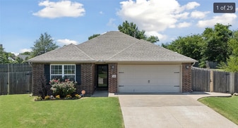 Building Photo - 9246 N 143rd East Ave