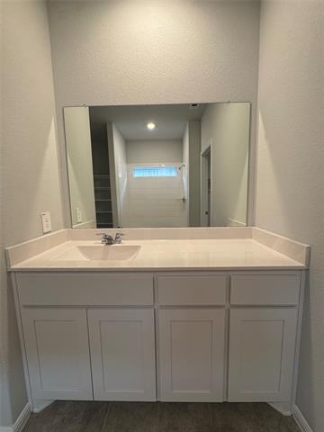 Building Photo - 7948 Oaktown Dr