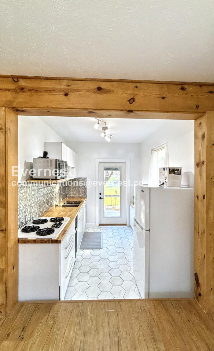 Building Photo - 1780 Reynoldsburg - New Albany Rd