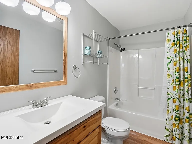 Building Photo - 711 Hart Ave