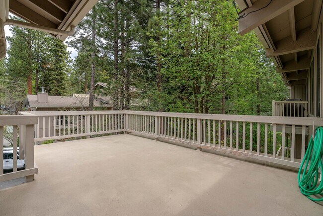 Building Photo - Incline Village: Condo - 3 Bedrooms, 2.5 Bathrooms, Garage, Walk to Lake / Hyatt / Restaurants / ...