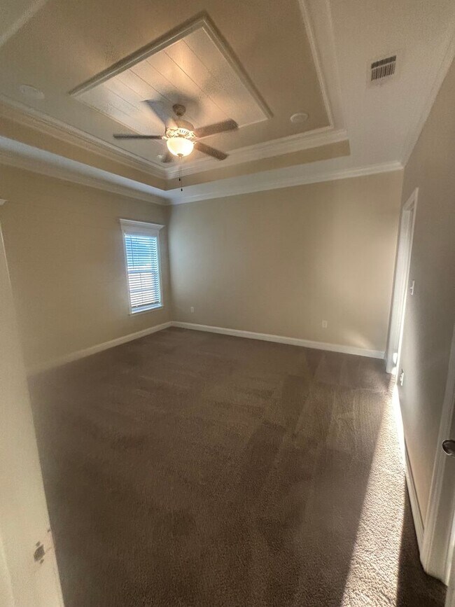 Building Photo - Home in Knights Landing
