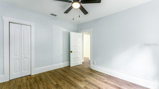 Building Photo - 912 E Carolina Ave