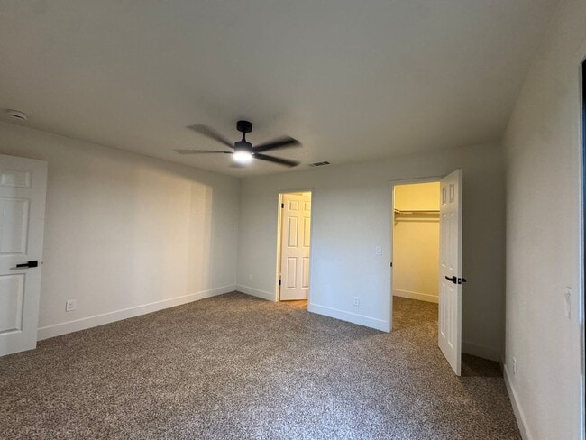 Building Photo - 5965 E Shields Ave