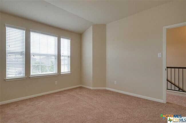 Building Photo - 271 Limestone Creek